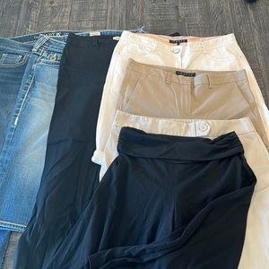 LOT OF 7 CAPRIS BERMUDA SHORTS SZ 2 /2P